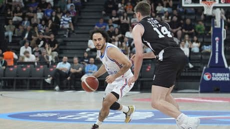Anadolu Efes, Beşiktaş'ı mağlup etti