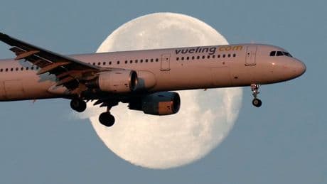 French authorities investigate if Jewish passengers were removed from flight due to religion