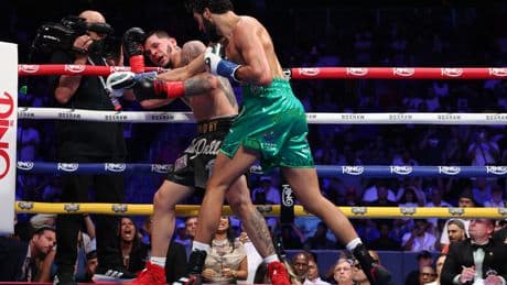 Hamzah Sheeraz brutally KOs Edgar Berlanga in first-ever card at US Open