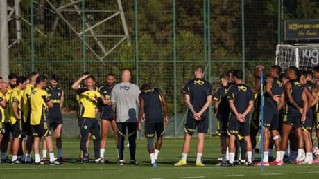 Fenerbahçe'nin yeni hocası Tedesco'dan oyuncularına ilk mesaj: Zamanımız yok, hemen başarılı olmamız lazım