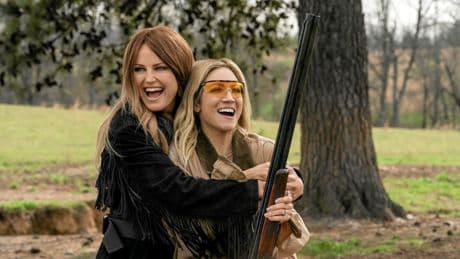 Flingues, sexe et meurtre au Texas : « The Hunting Wives », la série qui réconcilie l’Amérique