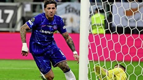 Herbeleef hoe Chelsea dankzij sterke tweede helft Real Betis versloeg in de Conference League-finale