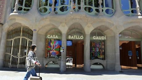 Los exdueños de Chupa Chups ganan 23 millones con  la Casa Batlló