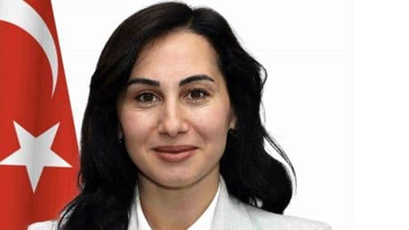 Son dakika... Beykoz Belediye Başkan Vekili Özlem Vural Gürzel CHP'den istifa etti