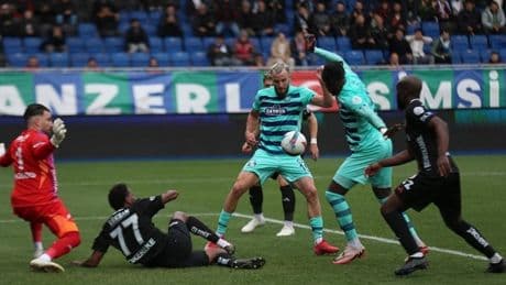 Rizespor'dan altın değerinde üç puan!