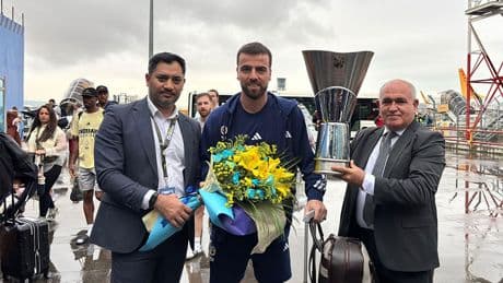 Beklenen kupa İstanbul'a ulaştı! Şampiyon Fenerbahçe Beko yurda döndü