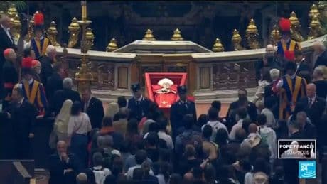 Last day of Pope Francis lying in state, 150,000 people have already paid their respects