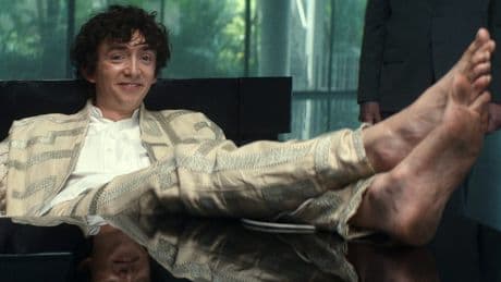 'Alien: Earth' features a barefoot trillionaire. He echoes 'what's happening right now in the world,' says the actor who plays him.