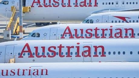 Austrian Airlines in Wien: Aggressiver Fluggast versucht Flucht über Notrutsche