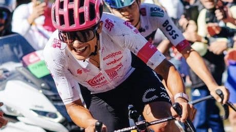 Carapaz se salta La Vuelta para preparar el Mundial de Ruanda