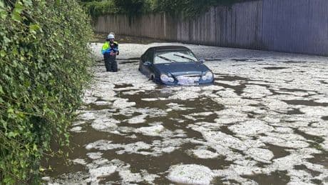 Teure Unwetter: Sturm und Hagel: 1,3 Milliarden Unwetterschäden an Autos