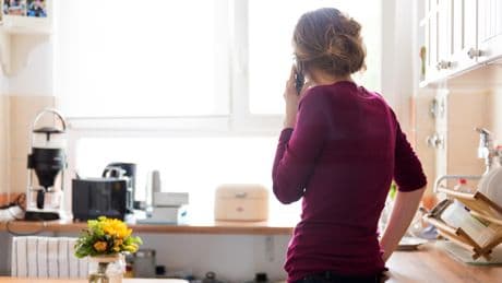 Anruf-Betrug immer gefährlicher: Bei diesen Nummern dürfen Sie nicht ans Telefon gehen