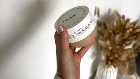 My favourite tanning body butter that makes me look like I've had a Maldives holiday is on sale