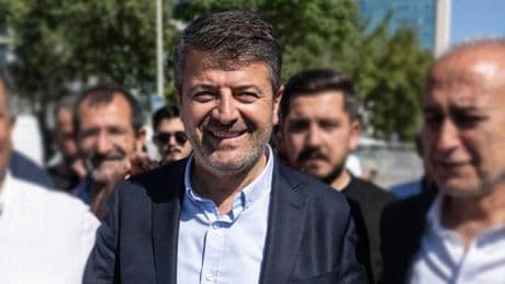 Adıyaman Belediye Başkanı Tutdere göreve iade edildi