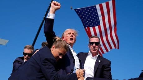 'Absolute bare minimum': Calls for more action after Secret Service agents suspended for security failure