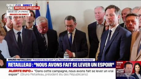 Bruno Retailleau (LR): "La droite est bien vivante et elle est ce soir debout"