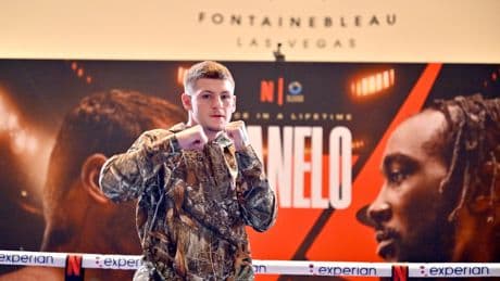 Canelo vs Crawford undercard and running order: Who is fighting and what time does it start?