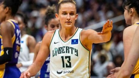 WNBA: Sextoy-Würfe laut Leonie Fiebich »einfach ein bisschen dumm«