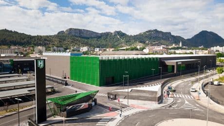 Hinojosa culmina la ampliación de su fábrica, a la que ha destinado 30 millones