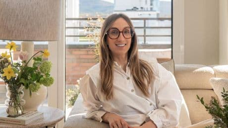 Maria Bermúdez, interiorista: “En el recibidor es indispensable un perchero para soluciones de emergencia”