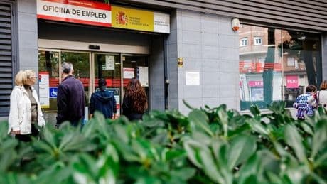 Obligan a pagar 11.000 euros a una empleada que faltó al trabajo para forzar su despido y cobrar del SEPE