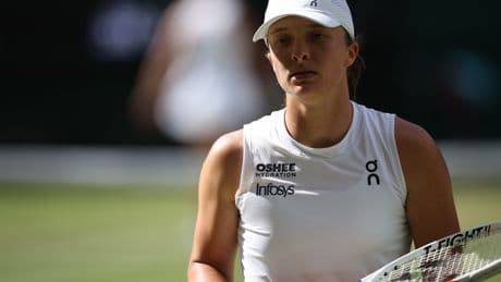 Swiatek se corona en Wimbledon con un brutal 6-0, 6-0 para la historia del tenis