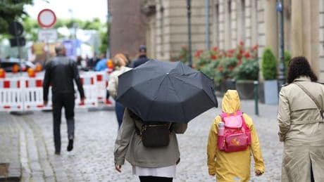 Wetter: Schauer und Gewitter: Es bleibt nass in NRW