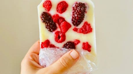 Si la pregunta es si congelar un yogur es una alternativa saludable al helado, la ciencia tiene clara la respuesta