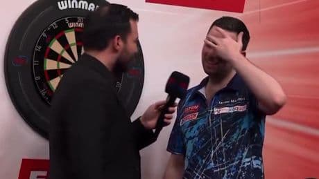 ‘Did that get shown?’ – Weird thing Luke Humphries did with his glass caught on TV leaving darts ace embarrassed