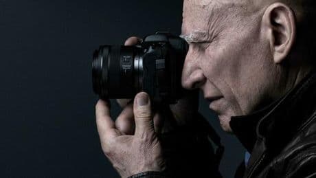 Sebastiao Salgado, morto il celebre fotografo brasiliano: aveva 81 anni. I suoi scatti hanno cambiato lo sguardo sul mondo