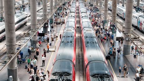 Retrasos de hasta tres horas en la alta velocidad entre Madrid y Andalucía por la avería de un tren
