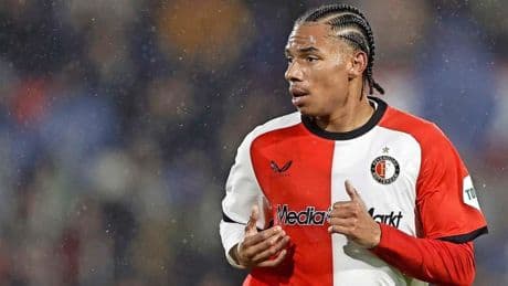 Calvin Stengs kan mogelijk dit seizoen rentree bij Feyenoord nog maken