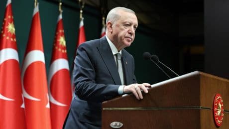 Erdoğan'dan orman yangını şehitlerinin ailelerine taziye: Milletimiz fedakârlıklarını unutmayacak