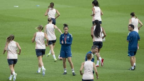 Montse Tomé, ante las semifinales de la Eurocopa frente a Alemania: "Es el torneo en el que más a gusto nos estamos sintiendo y en el ambiente más profesional"