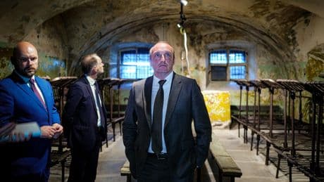 Face à la menace russe, le ministre français Marcangeli s’inspire de la résilience estonienne