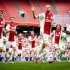 Begeerde Hato ‘gewoon’ op het veld tijdens Open Dag Ajax, Weghorst duidelijk: ‘Doel is kampioen worden’