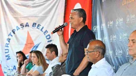 Başkan Uysal: ‘Siyaset değil, çocukların geleceği önceliğimiz’