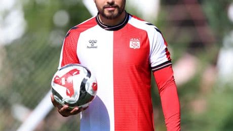 Sivasspor, Feyzi Yıldırım'ı kadrosuna kattı