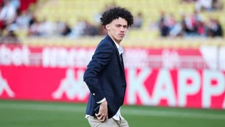 Man Utd and Man City dealt transfer blow as £59m star makes shock future claim