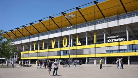 Aachen: Holzpaletten brennen am Tivoli-Parkhaus ab
