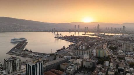 Moody’s, İzmir’in ulusal kredi notunu “Aaa” seviyesine yükseltti