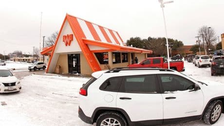 Houston man sues Whataburger for up to $1 million after putting onions on his burger