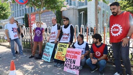 İşten çıkarılan 3 Beltur işçisi gözaltına alındı