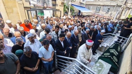 Ankara'daki yangında hayatını kaybeden anne ile bebeği aynı mezarda toprağa verildi