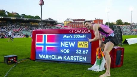 Warholm pulveriza el récord mundial de 300 vallas y rompe la barrera de los 33 segundos