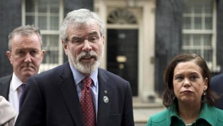 La BBC indemnizará a Gerry Adams con 100.000 € por difamación: le acusaron de aprobar el asesinato de un espía