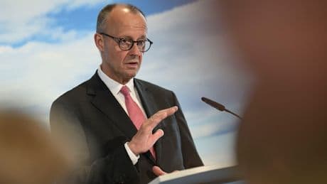 „Einführung ist eigentlich überfällig“ – Merz will bundesweite Bezahlkarte für Flüchtlinge