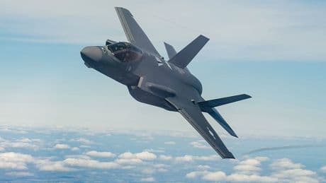 "Une chaîne d'approvisionnement tentaculaire": les droits de douane vont faire bondir les prix du F-35 américain, le Rafale peut-il en profiter?