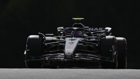 Antonelli ya tiene sanción tras llevarse por delante a Verstappen