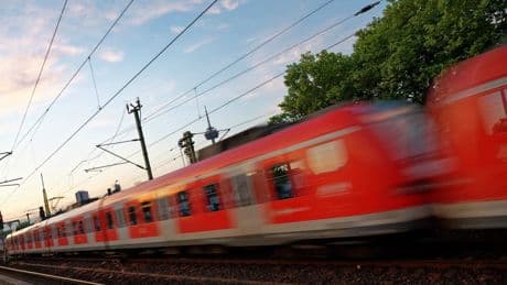 Bauarbeiten an Voreifelbahn - Statt Bahnen fahren Busse